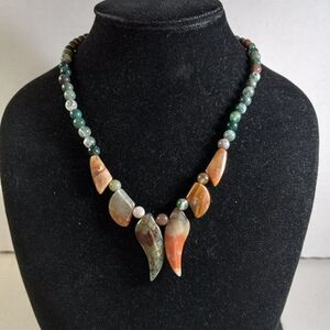 Beaded Polished Stone Chili Pepper Design Center Multiple shades Green Necklace